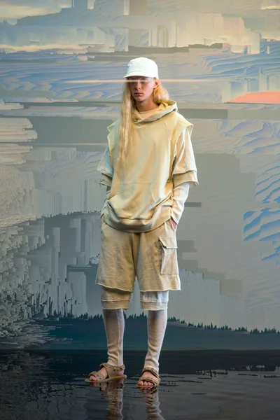 Look 27